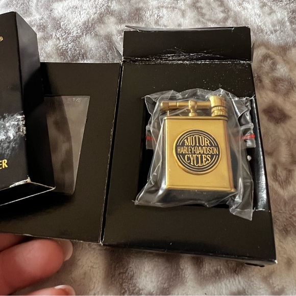 Harley Davidson Brass lighter - Picture 3 of 6